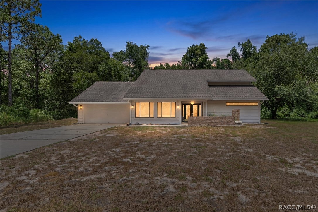 10 Sycamore Court S