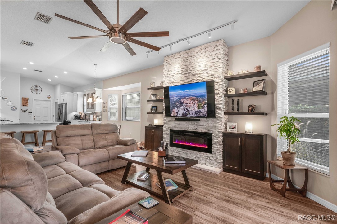 Lecanto, Florida 34461, United States, 3 Bedrooms Bedrooms, ,2 BathroomsBathrooms,Residential,Active,233915