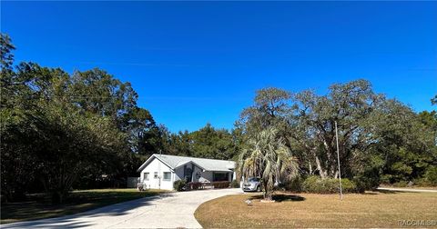 A home in Citrus Springs