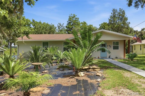Homes For Sale - 4099 W Ridge Lane<br/> Dunnellon, FL 34433
