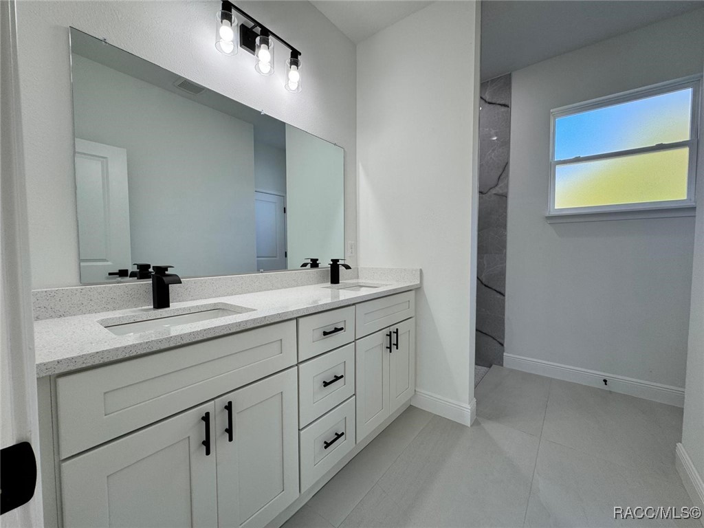 8419 N Saxon Way, Citrus Springs, Florida image 9