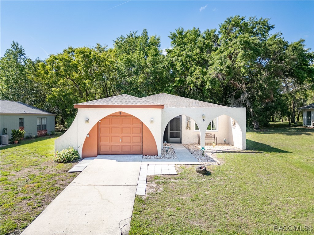 9 Chinaberry Circle, Homosassa, Florida image 1