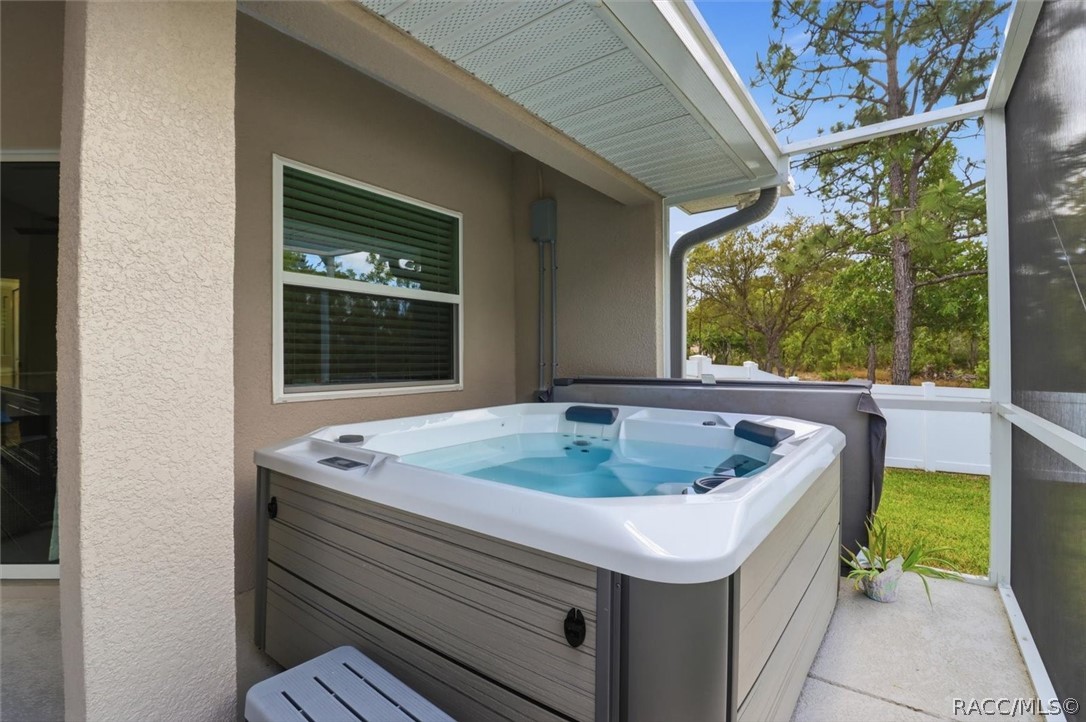 15 Dahlia Court N