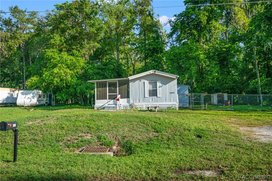 1940 Cr 428, Lake Panasoffkee, Florida image 2