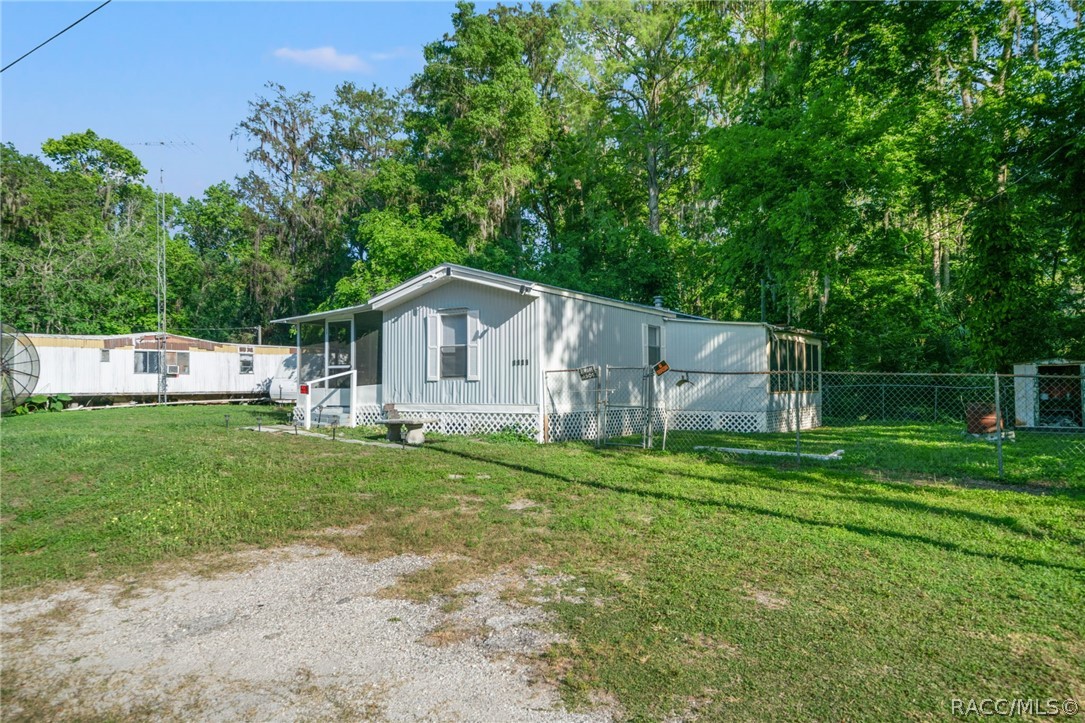 1940 Cr 428, Lake Panasoffkee, Florida image 3