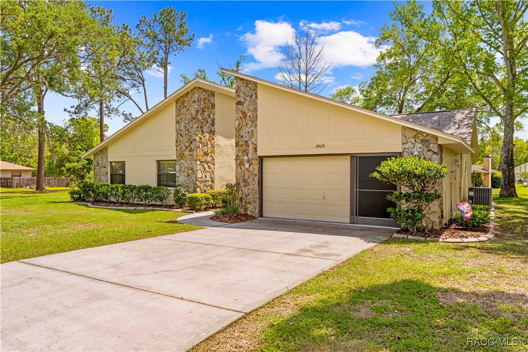 24076 Ragan Drive, Brooksville, Florida image 49