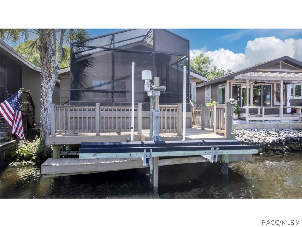 5184 S Riverview Circle, Homosassa, Florida image 10