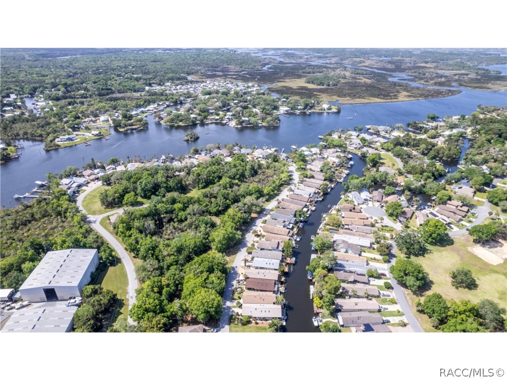 5184 S Riverview Circle, Homosassa, Florida image 37