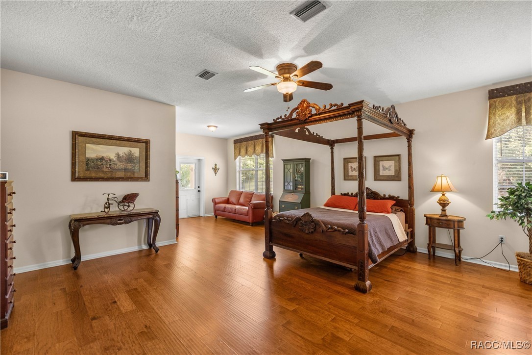 10264 W Springtree Lane