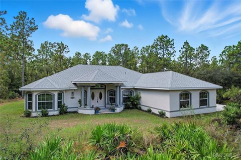 Homes For Sale - 5032 N Crossgate Point<br/> Beverly Hills, FL 34465