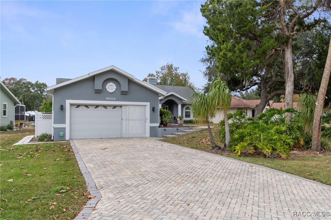 4922 S Stetson Point Drive