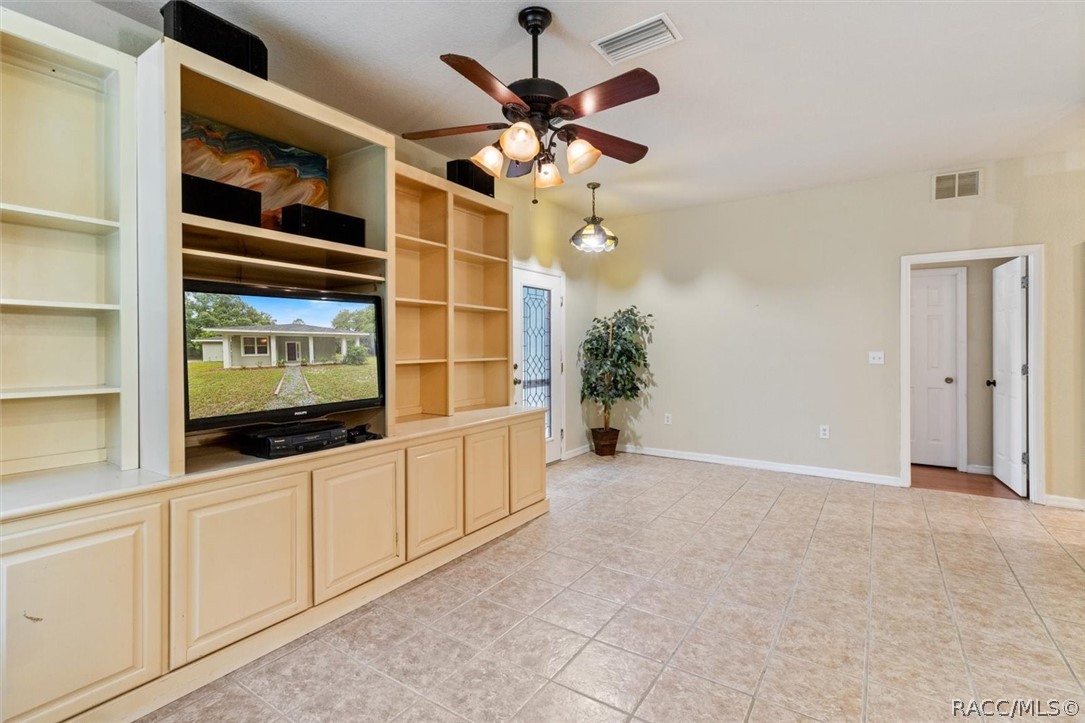 9076 N Cacalia Drive, Crystal River, Florida image 10