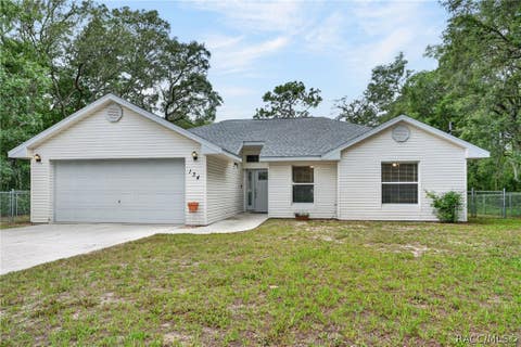 Homes For Sale - 134 S Fitzpatrick Avenue<br/> Inverness, FL 34453