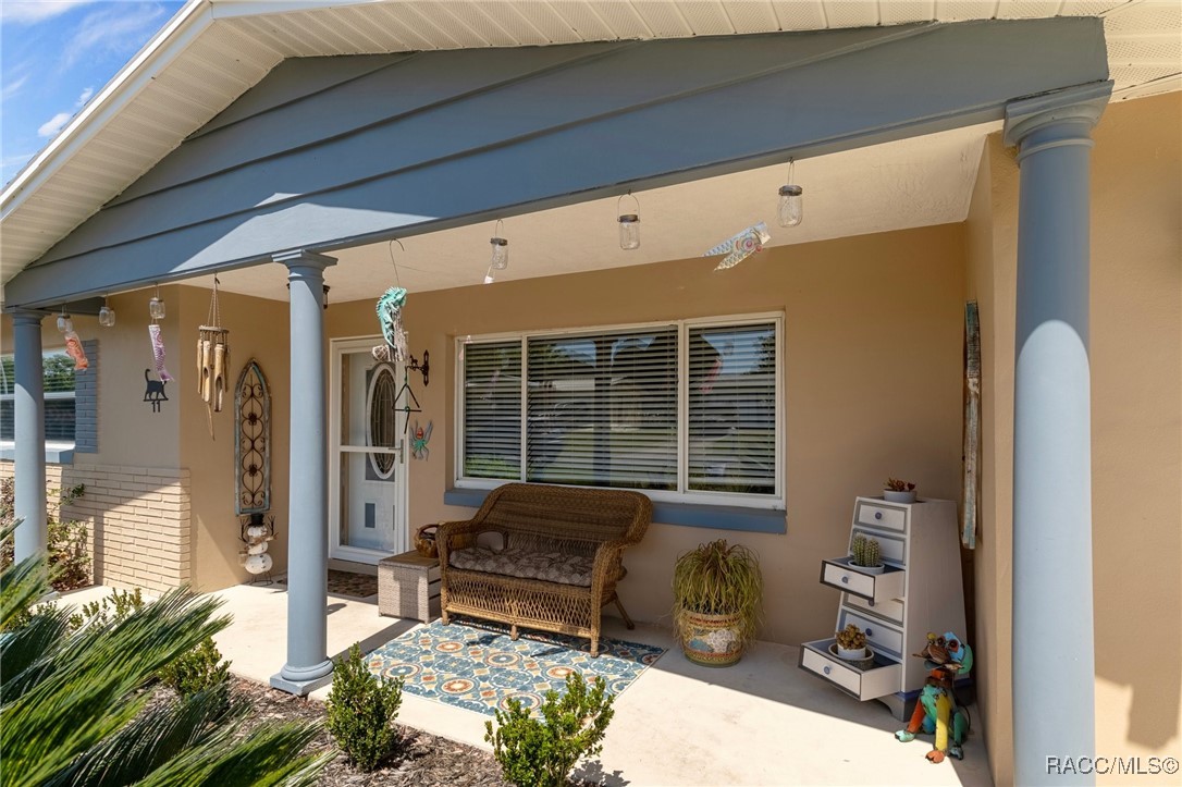 11 Oak Hollow Drive, Beverly Hills, Florida image 2