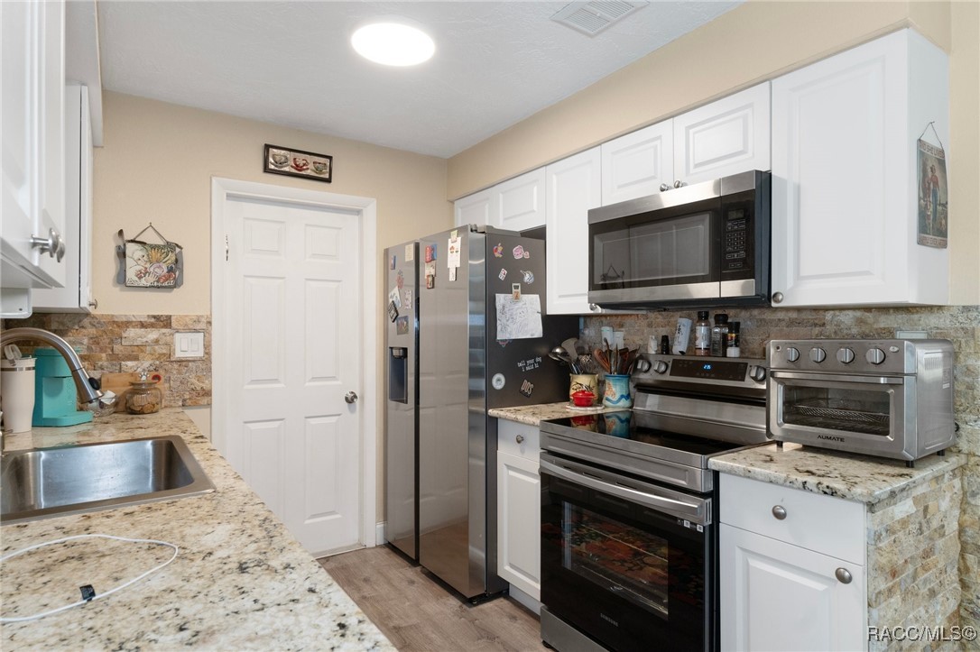 11 Oak Hollow Drive, Beverly Hills, Florida image 8