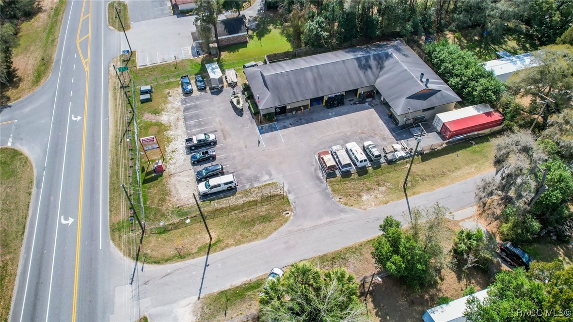 982 E Hartshorn Lane