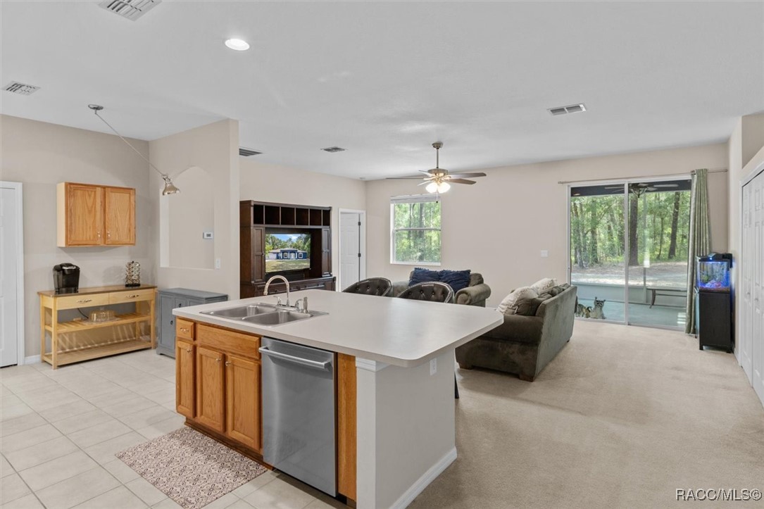 9273 N Rhine Way, Citrus Springs, New York image 14