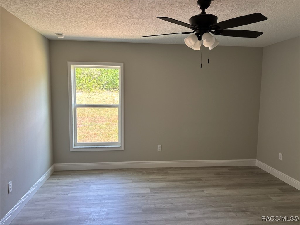 10201 N Halsey Way, Citrus Springs, Florida image 17