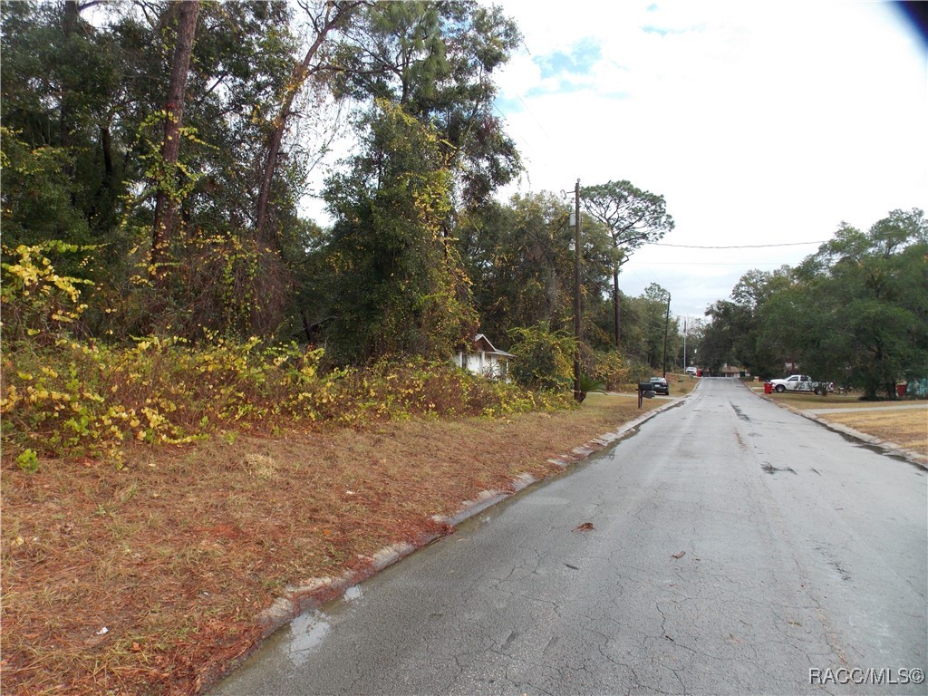 6677 E Gentry Street, Inverness, Florida image 4