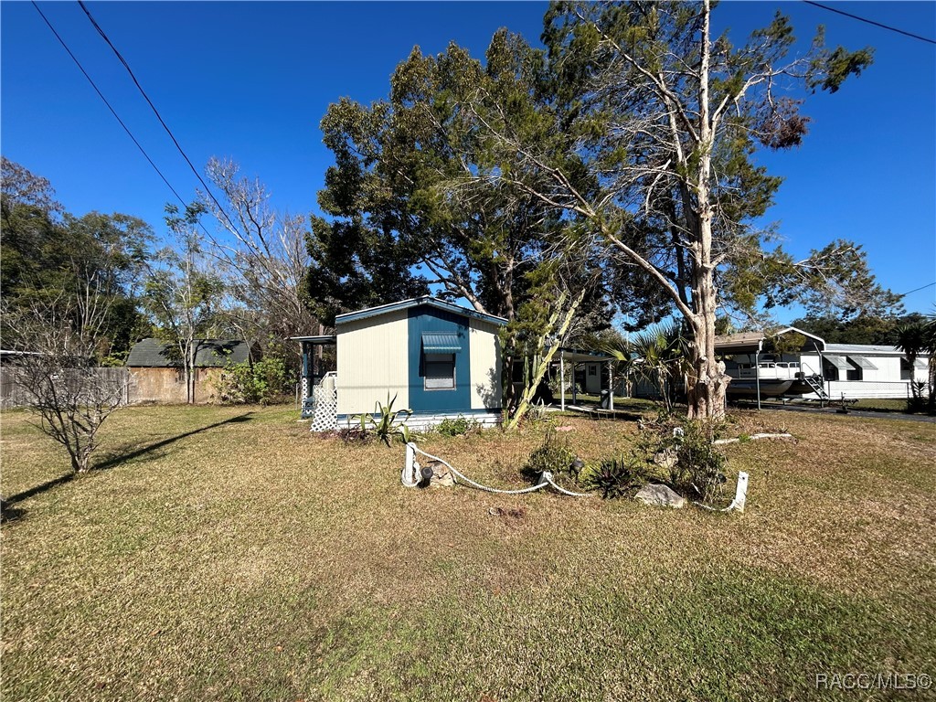 10019 E Bluegill Court, Inverness, Florida image 1