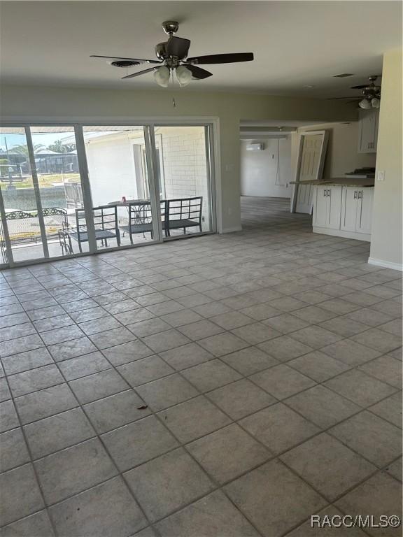 11 SE Kings Bay Drive, Crystal River, Florida image 7