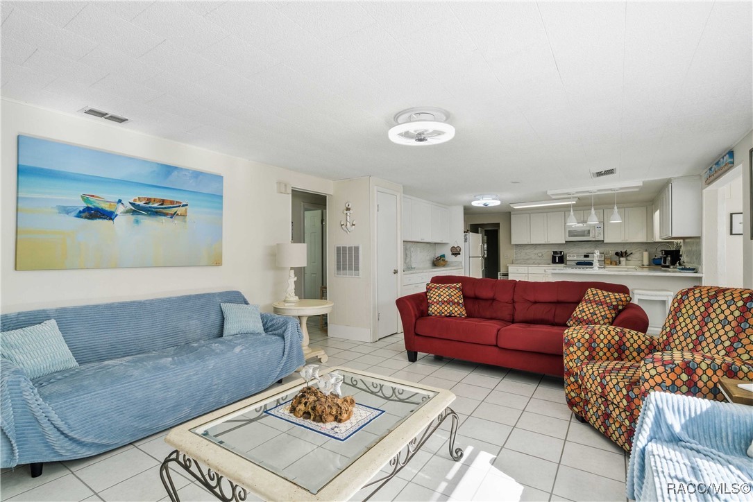 Crystal River, Florida 34428, United States, 4 Bedrooms Bedrooms, ,3 BathroomsBathrooms,Residential,Active,257362