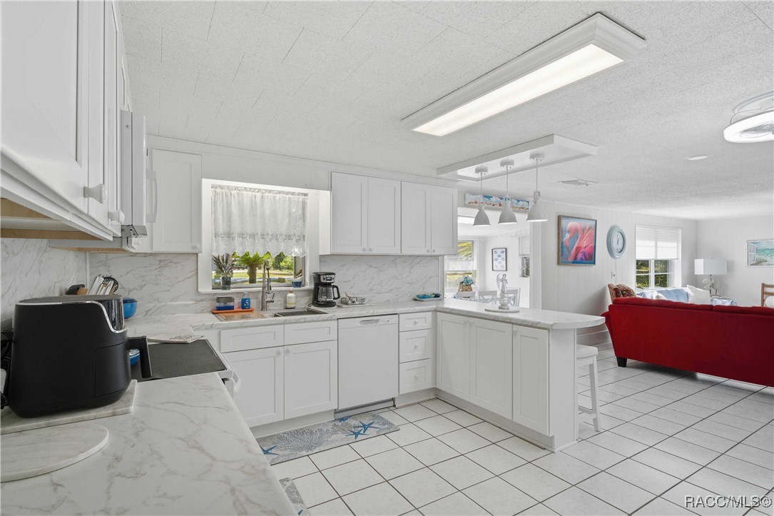 Crystal River, Florida 34428, United States, 4 Bedrooms Bedrooms, ,3 BathroomsBathrooms,Residential,Active,257362