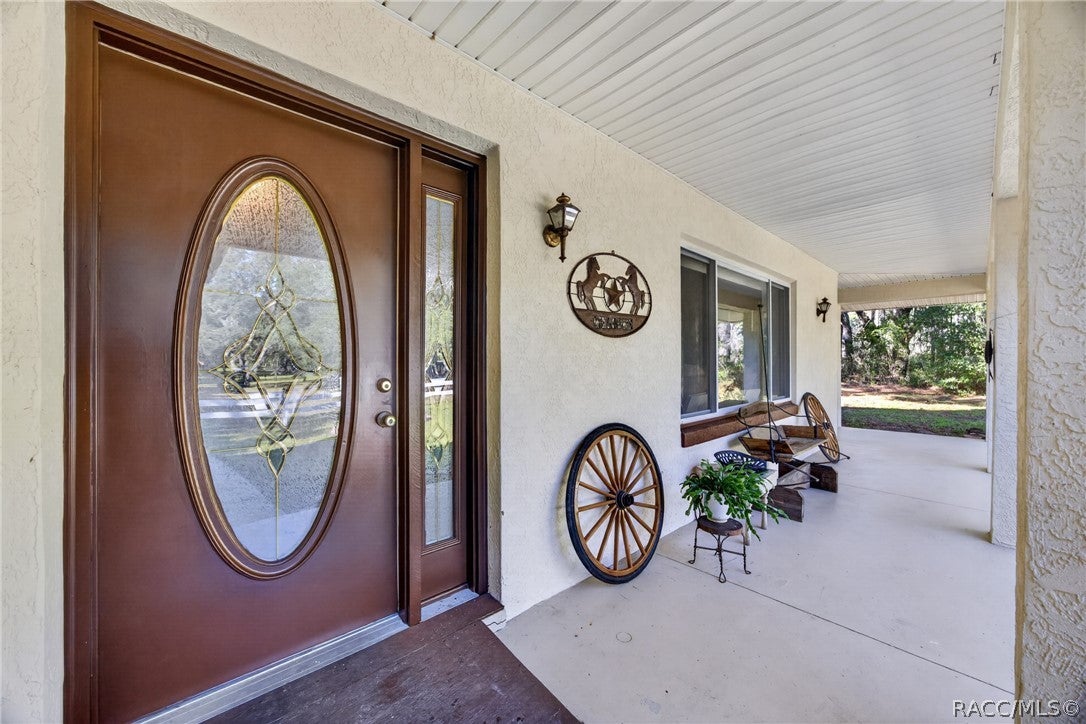 2702 E Possum Court