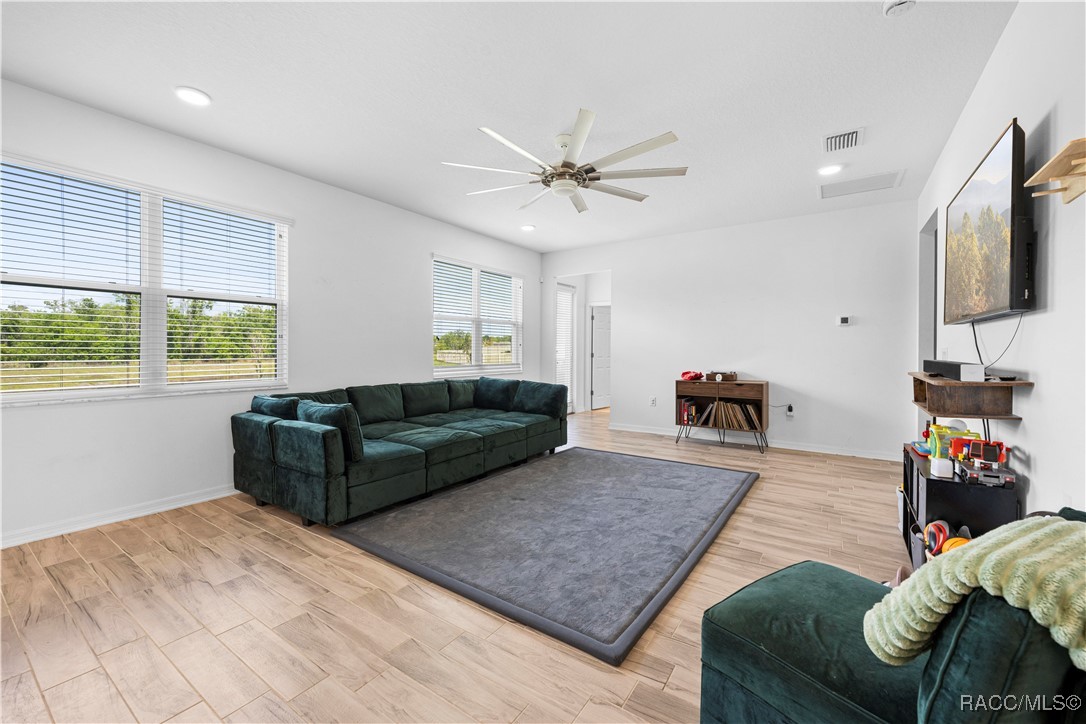 12107 Nouveau Avenue, Spring Hill, Florida image 22