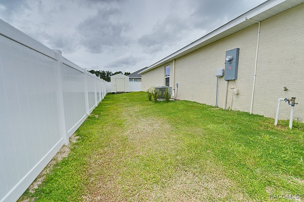 8330 N India Way, Citrus Springs, New York image 35