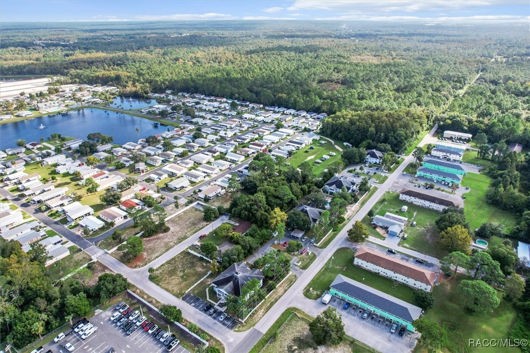 843 SE Mayo Drive, Crystal River, Florida image 32