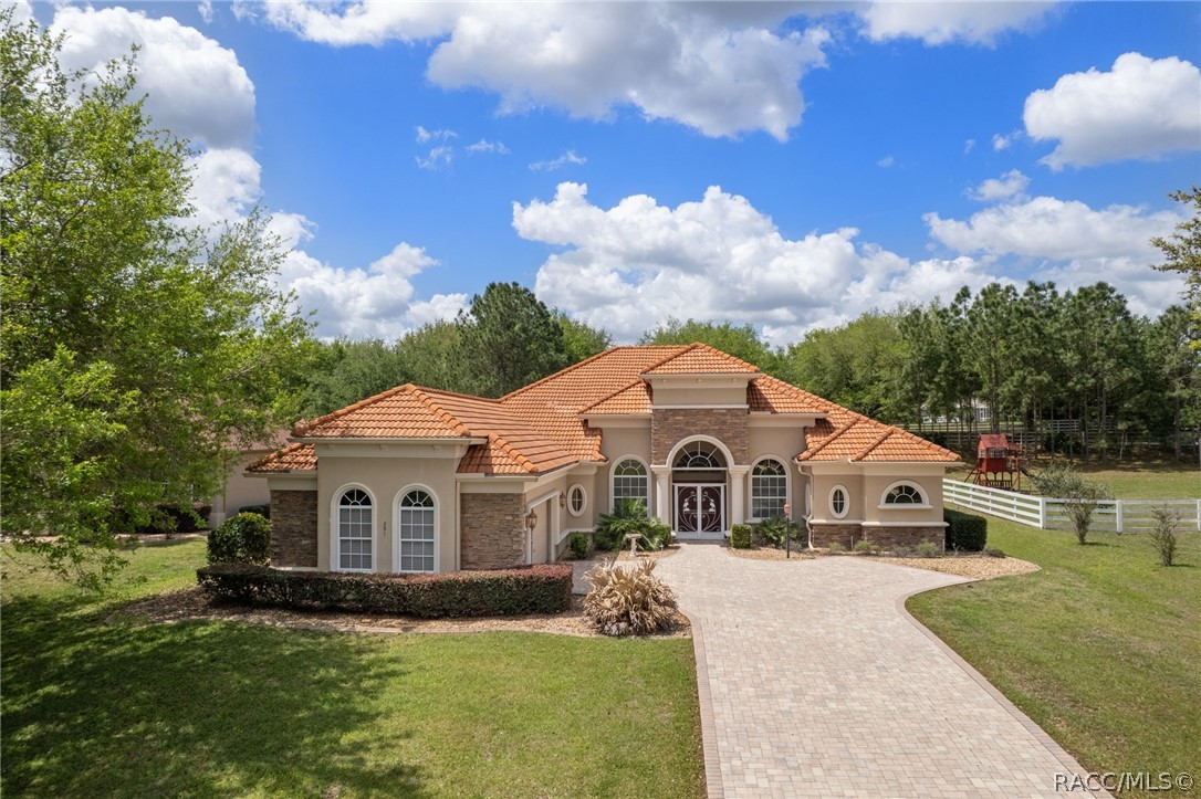 291 S Paladinn Circle