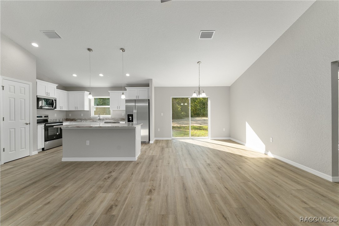 9065 N Arcadia Way, Citrus Springs, New York image 8