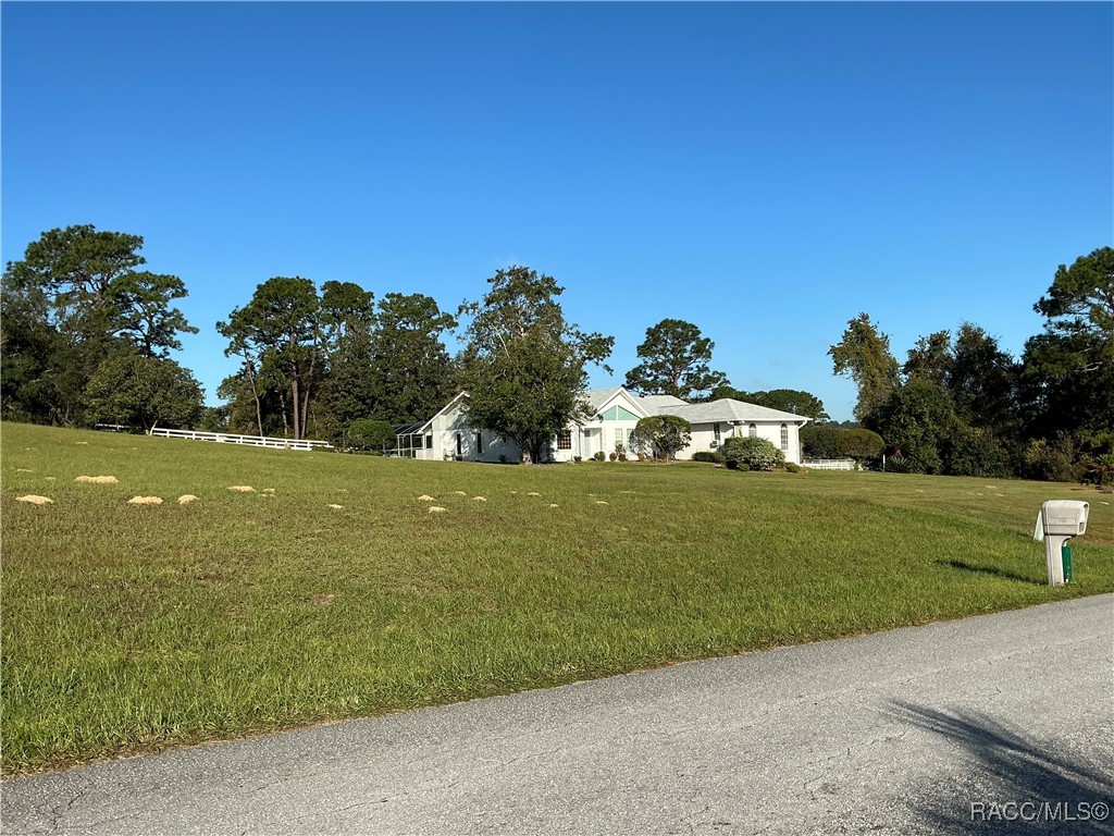 1154 N Spend A Buck Drive, Hernando, Florida image 3