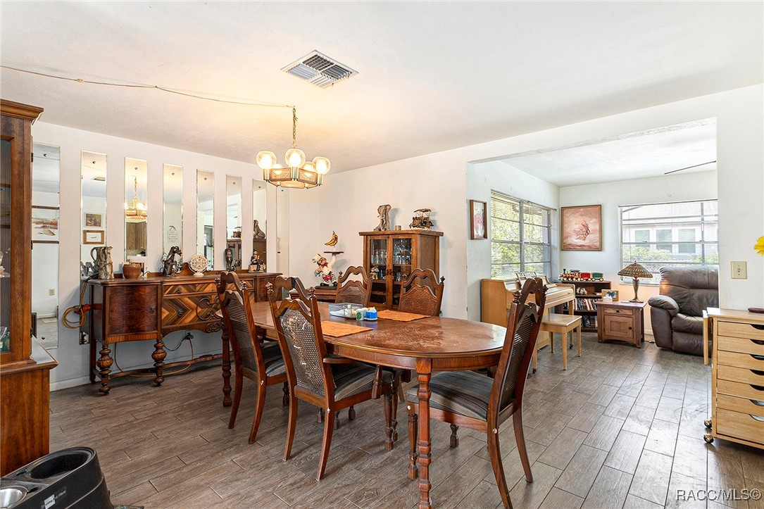 64 S J Kellner Boulevard, Beverly Hills, New York image 5