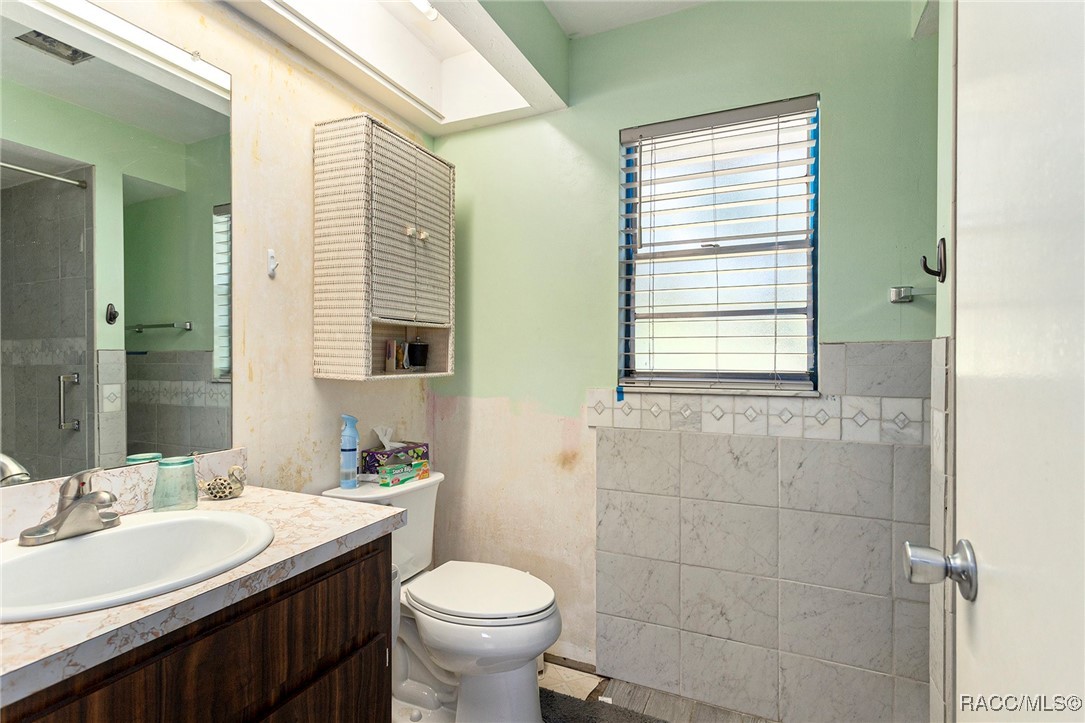 64 S J Kellner Boulevard, Beverly Hills, New York image 18