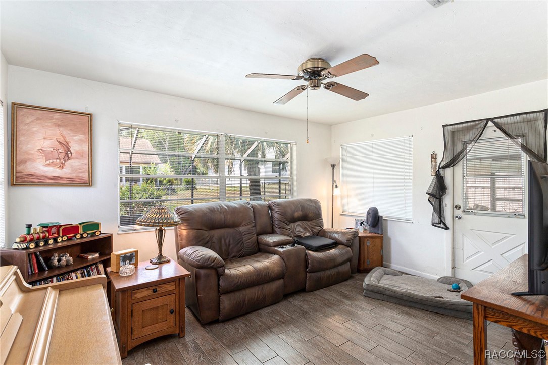 64 S J Kellner Boulevard, Beverly Hills, New York image 11