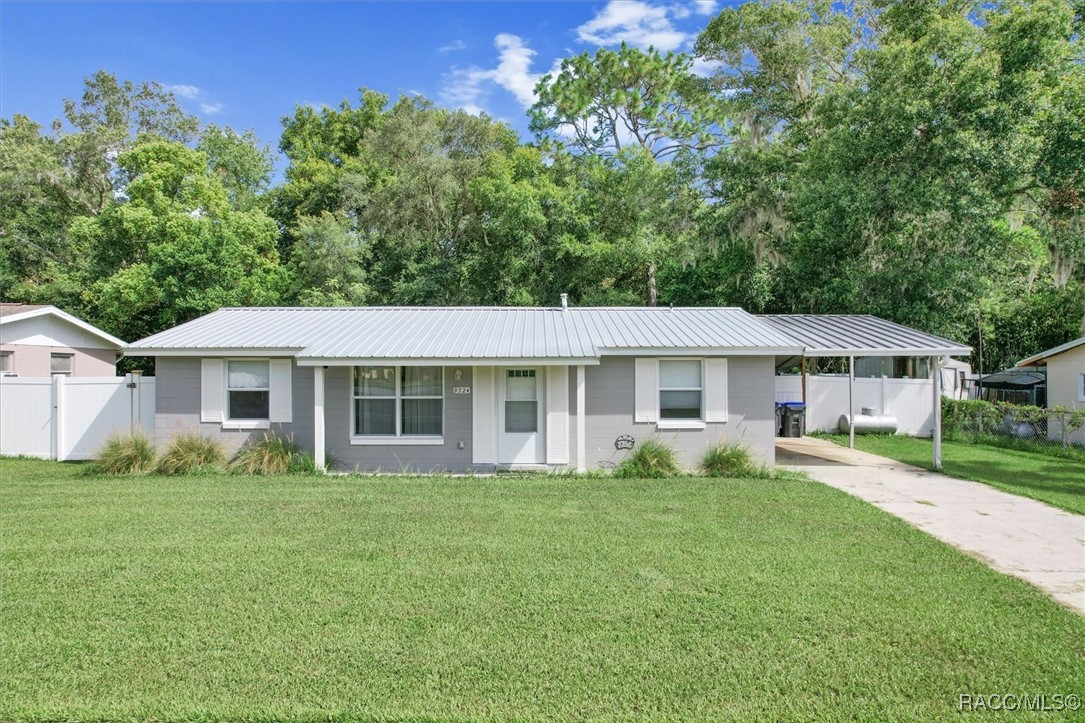 9324 N Citrus Springs Boulevard, Citrus Springs, New York image 1