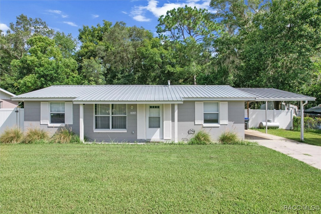 9324 N Citrus Springs Boulevard, Citrus Springs, New York image 45