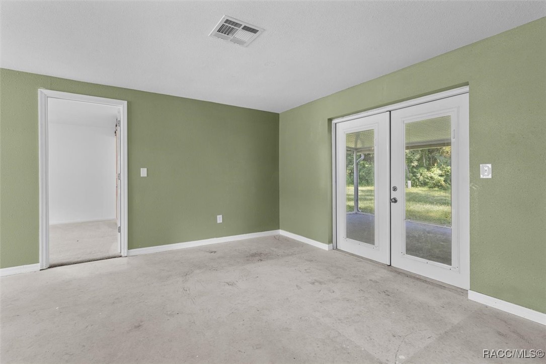 9324 N Citrus Springs Boulevard, Citrus Springs, New York image 8