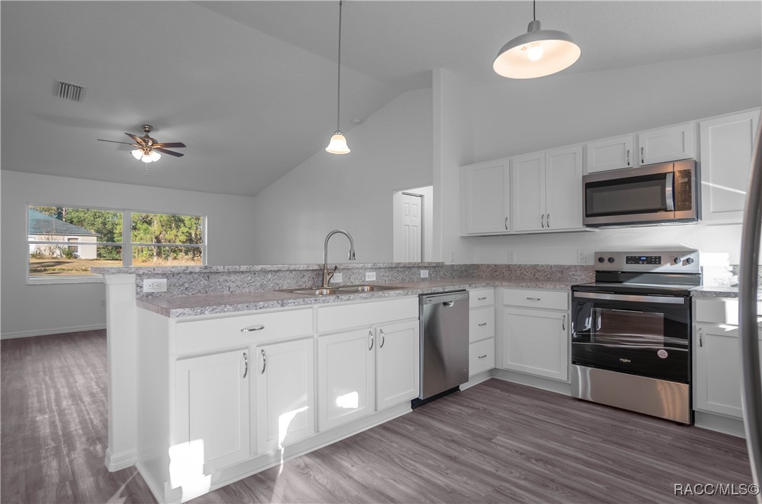 9721 N Lovell Drive, Citrus Springs, Florida image 13