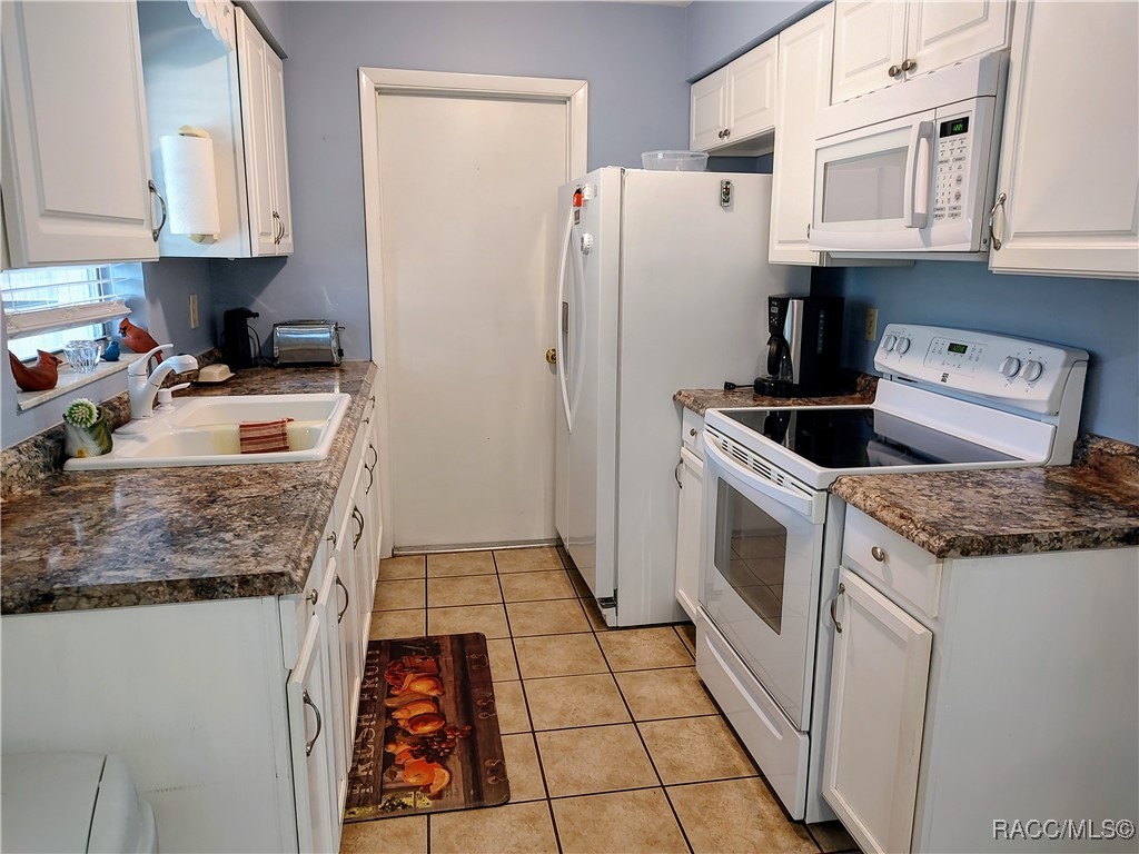 7031 S Baker Avenue, Floral City, Florida image 15