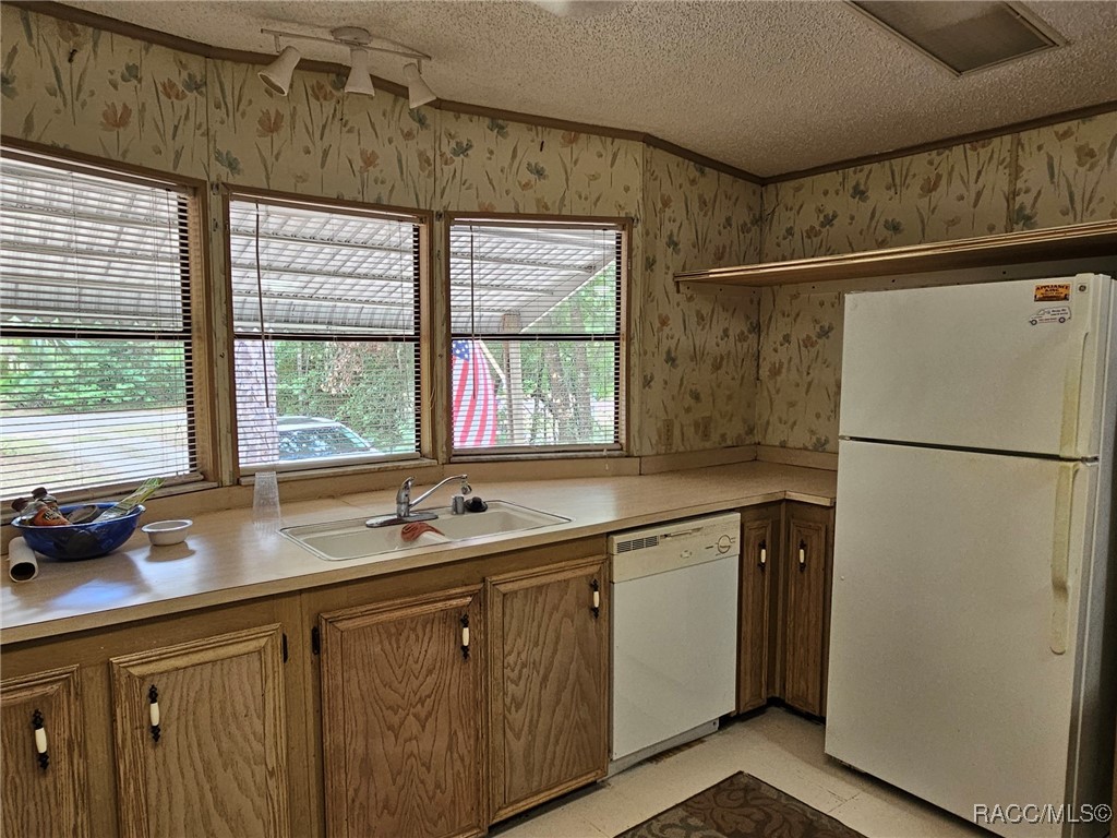 6369 W Country Club Drive, Homosassa, Florida image 4