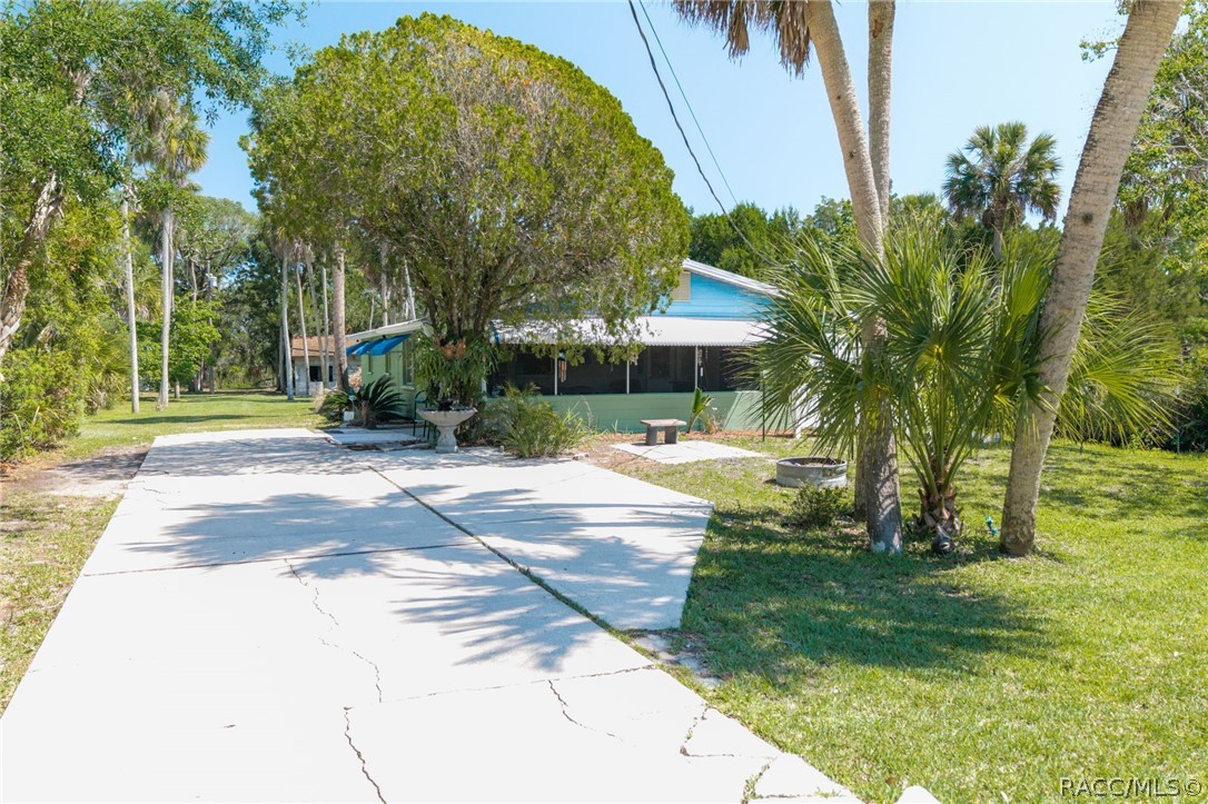 10709 W Halls River Road