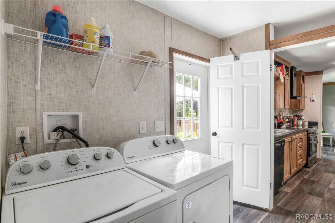 Chiefland, Florida 32626, United States, 3 Bedrooms Bedrooms, ,2 BathroomsBathrooms,Residential,Active,167061