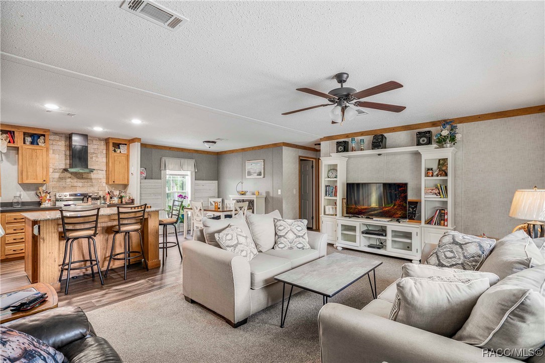 Chiefland, Florida 32626, United States, 3 Bedrooms Bedrooms, ,2 BathroomsBathrooms,Residential,Active,167061