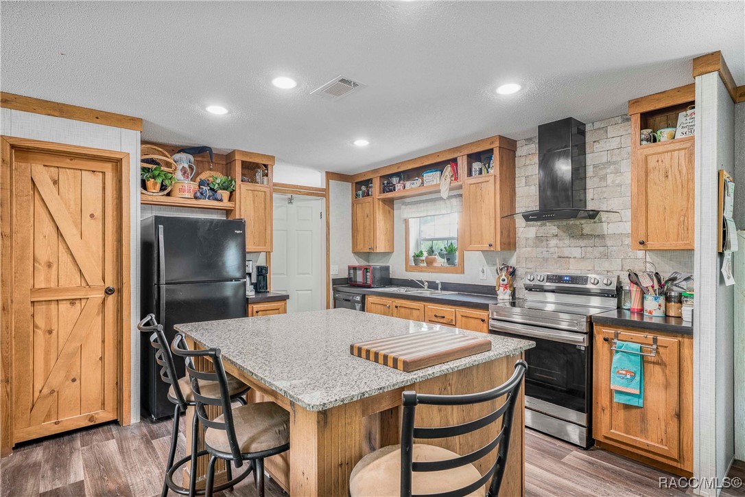 Chiefland, Florida 32626, United States, 3 Bedrooms Bedrooms, ,2 BathroomsBathrooms,Residential,Active,167061