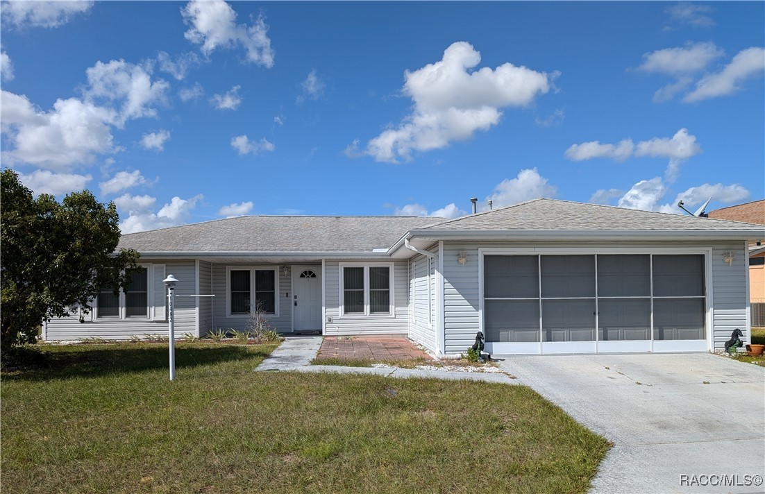 10482 S Clint Loop, Floral City, Florida image 1