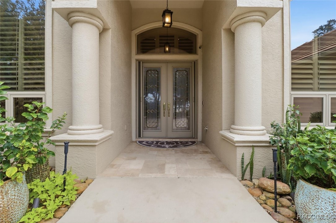 2723 N Crosswater Path