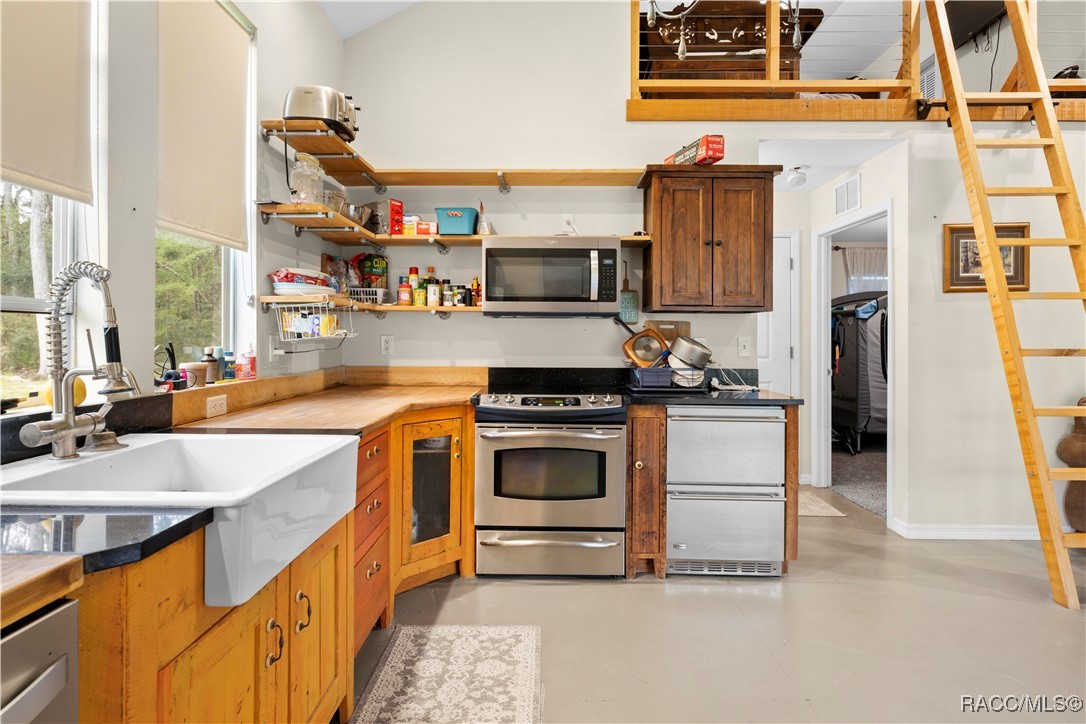13381 Glory Lane #A 3, Brooksville, New York image 28